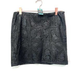 47.) Alice + Olivia Laser Cut Leather Mini Skirt Black- Size 6
